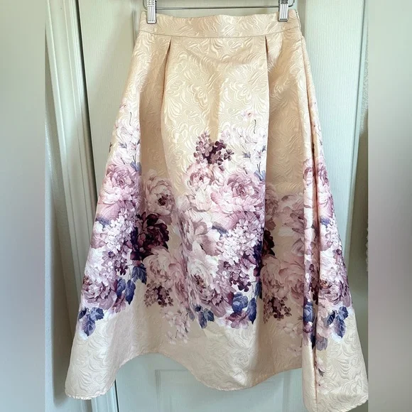 Chicwish Lavender Peony Embossed Midi Skirt - Picture 4 of 6